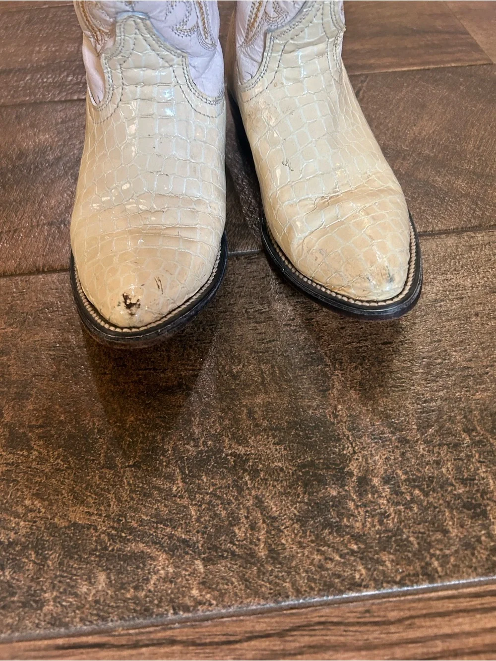 Girls White Skip Toe Jar Boots